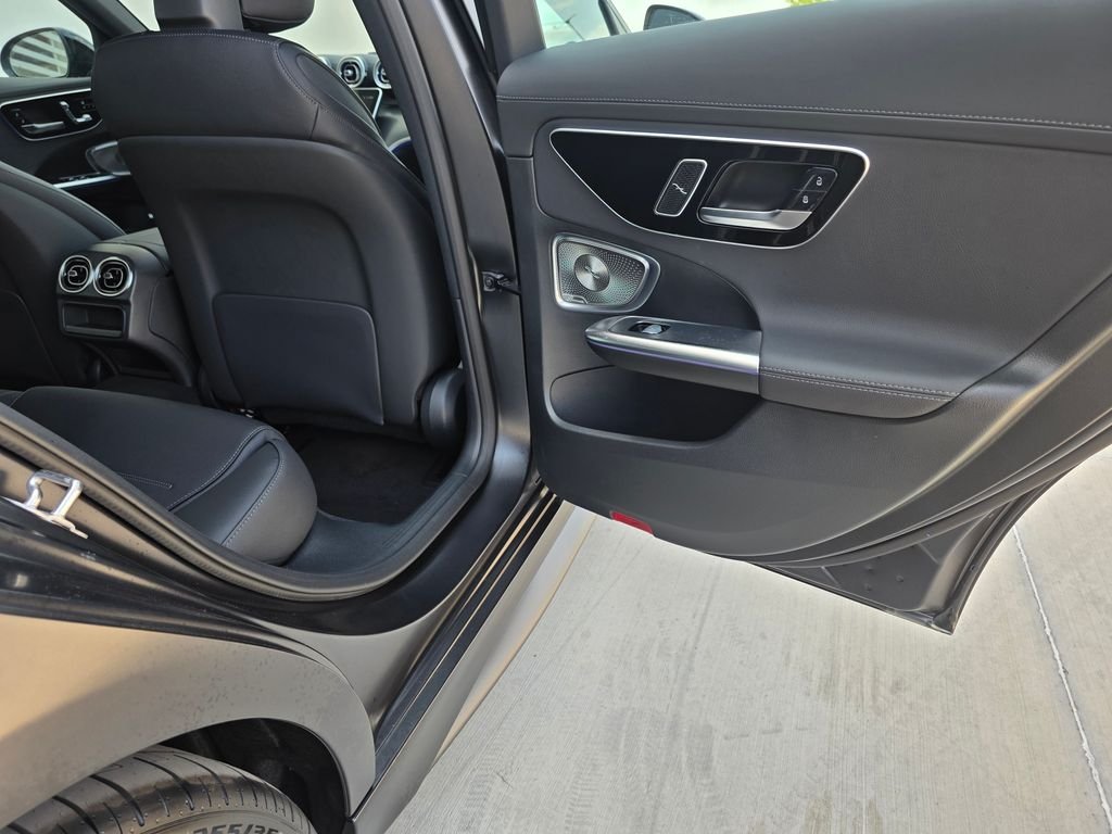New 2026 MANUFAKTUR exclusive graphite grey magno Mercedes-Benz C 300 image 14