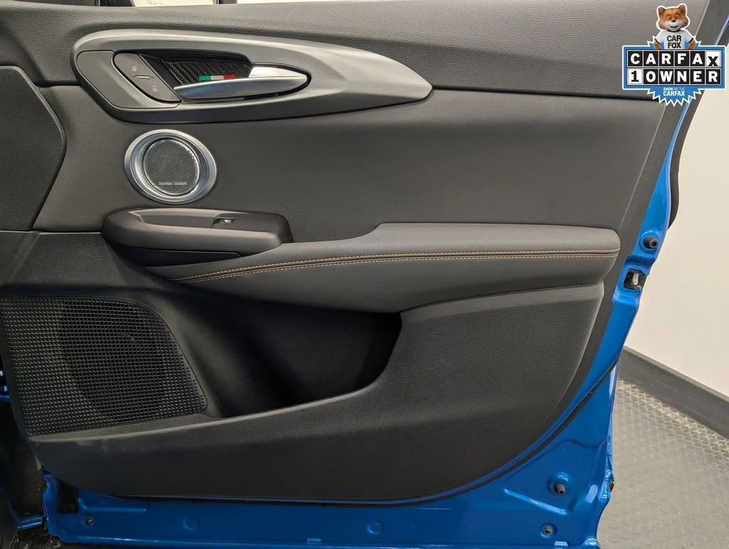 Used 2025 Blue Alfa Romeo  image 28