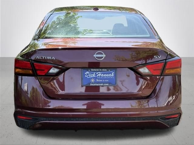 Used 2024 Red Nissan 2.5 SV image 7