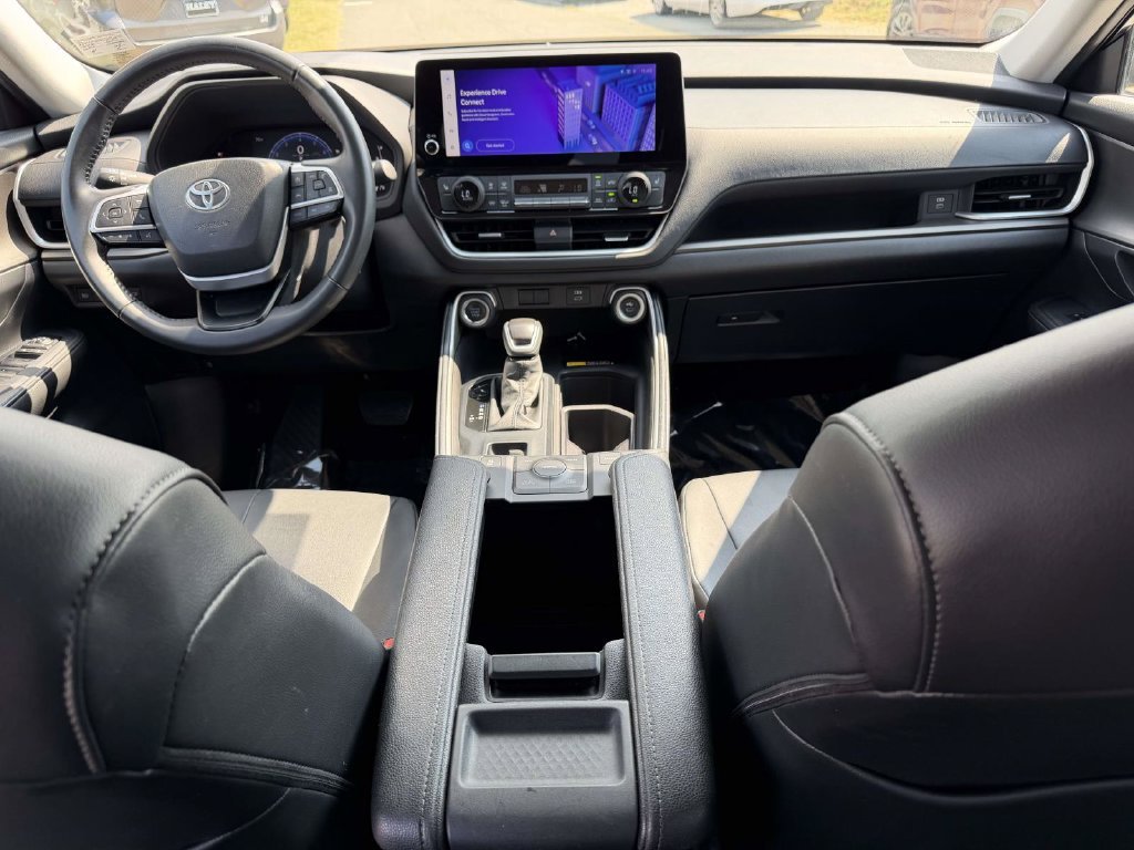 Used 2025 Black Toyota XLE image 2