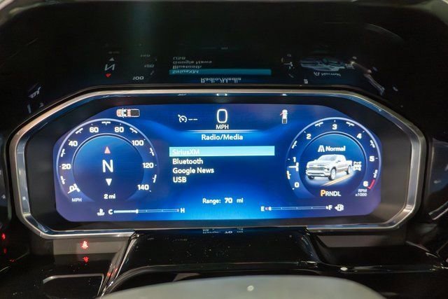 New 2026 Summit White Chevrolet LT (2FL) image 17