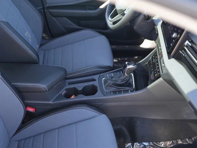 New 2026 Platinum Gray Metallic Volkswagen 1.5T SE image 18