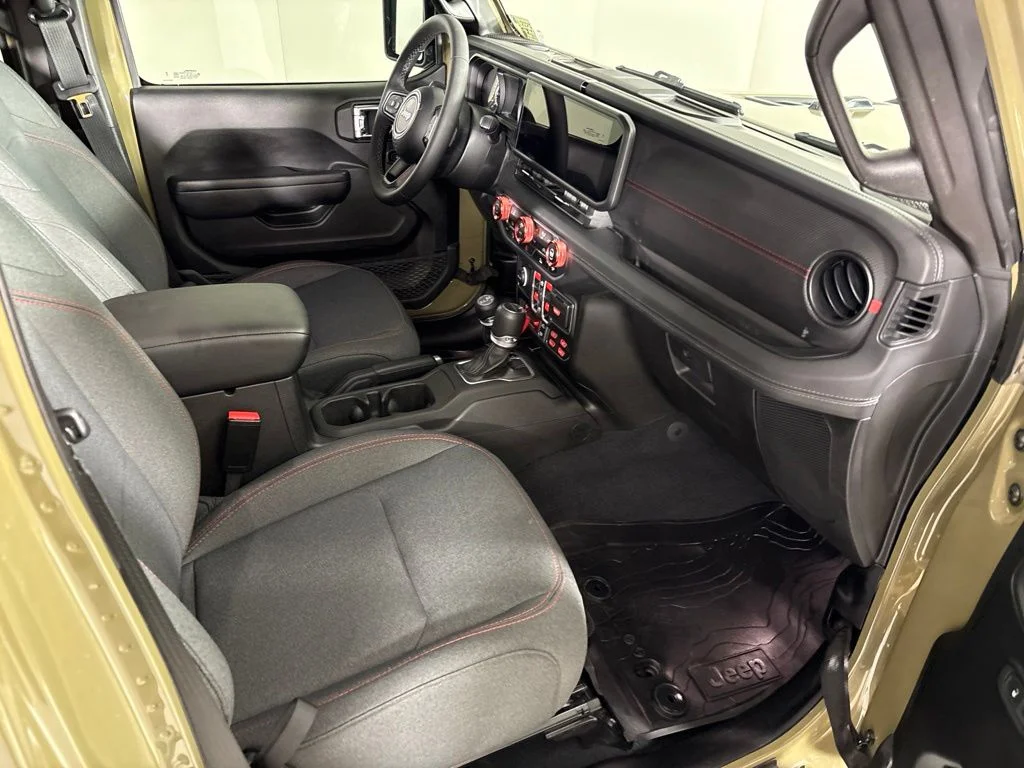 Used 2025 Green Jeep Rubicon image 24