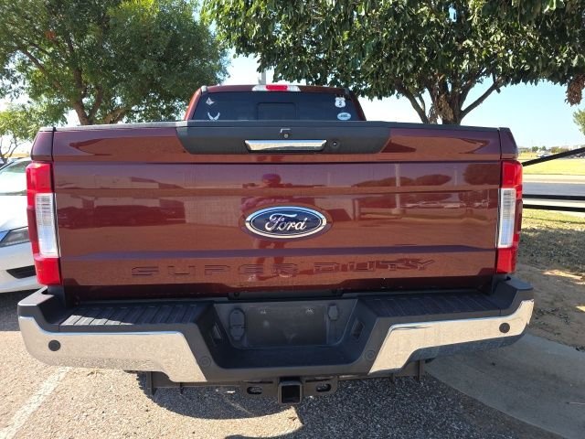 Used 2017  Ford Lariat image 4