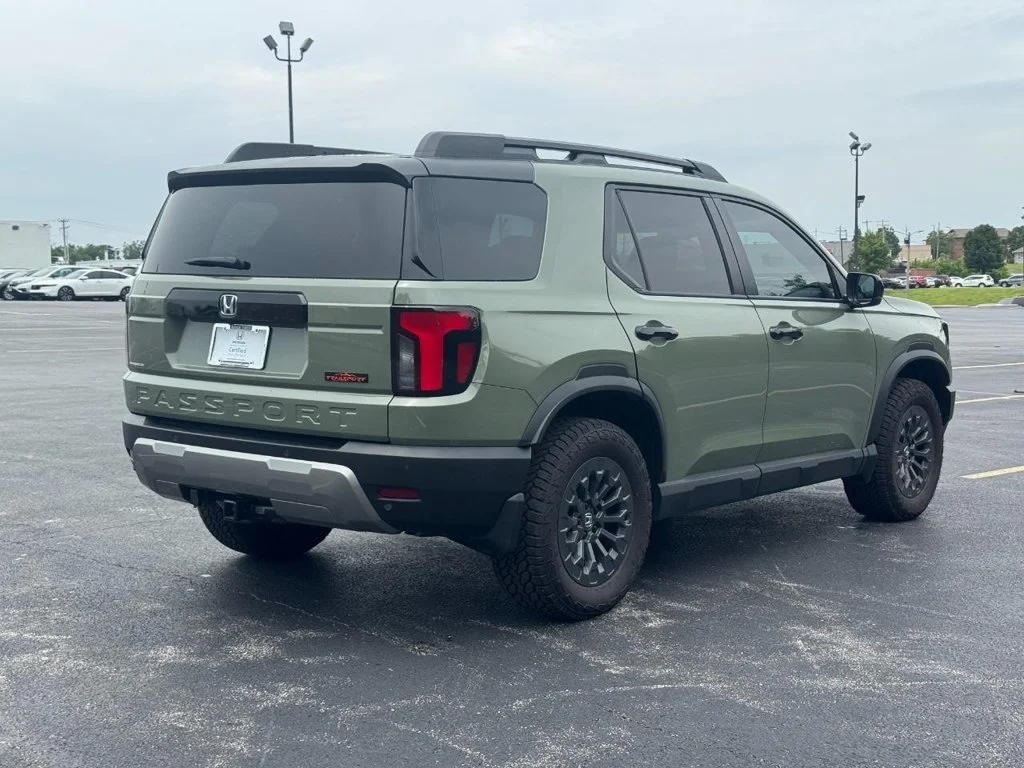 Certified Used 2026 Ash Green Metallic Honda TrailSport image 4