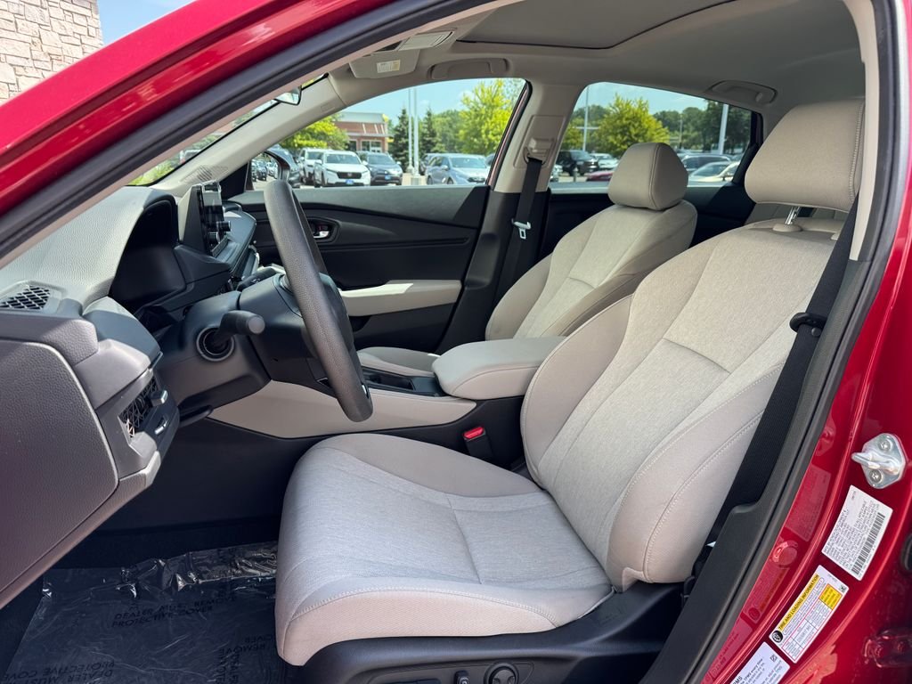 2025 Honda Accord SE - Photo 18