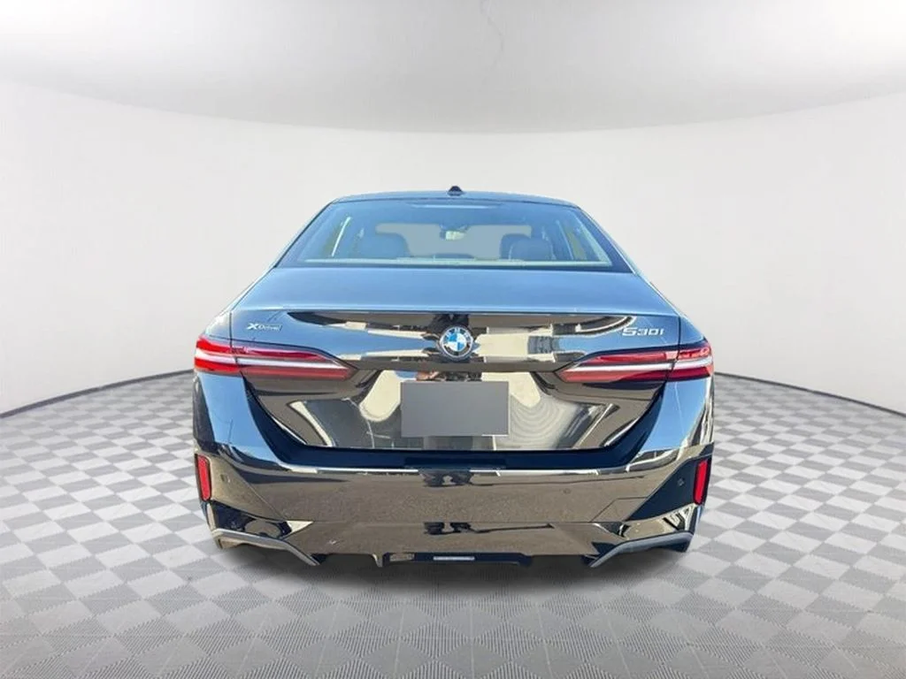 2026 BMW 5 Series 530i - Photo 6