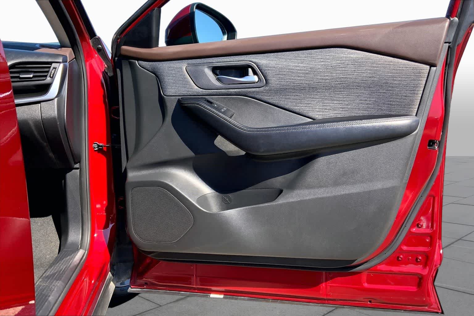 Used 2023 Scarlet Ember Tintcoat Nissan SV image 23