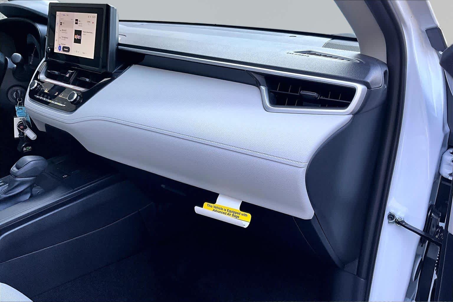 Certified Used 2026 Wind Chill Pearl Toyota L image 19