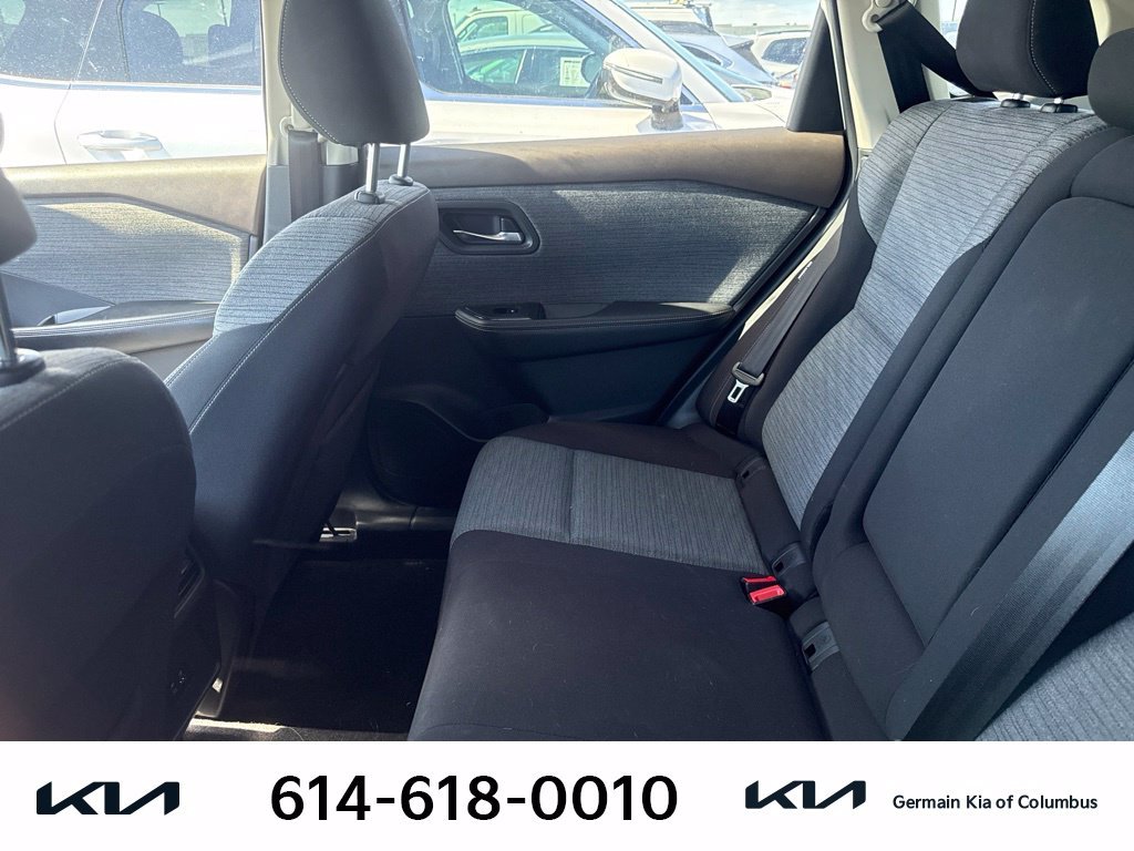 Used 2021 White Nissan SV image 9
