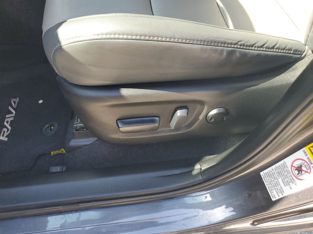 Used 2015 Gray Toyota Limited image 20
