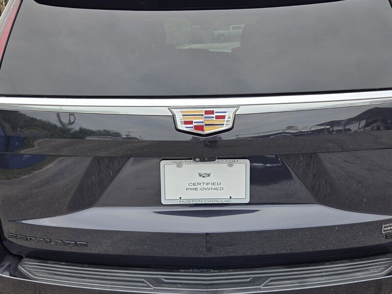 Used 2023 Galactic Gray CADILLAC 4WD 4DR PREMIUM LUXURY image 13