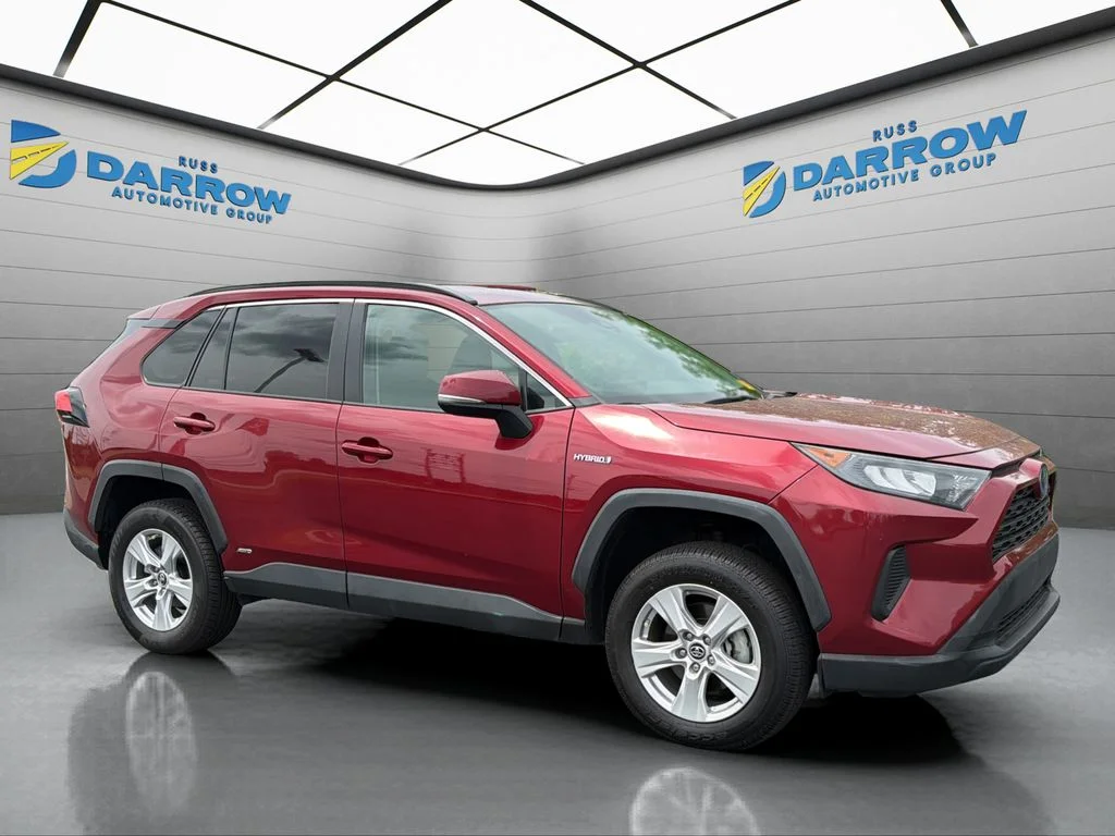 Used 2021 Red Toyota LE image 7