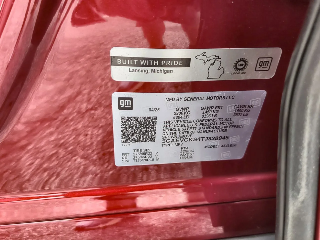 New 2026 Cherry Red Tintcoat Buick Avenir image 35