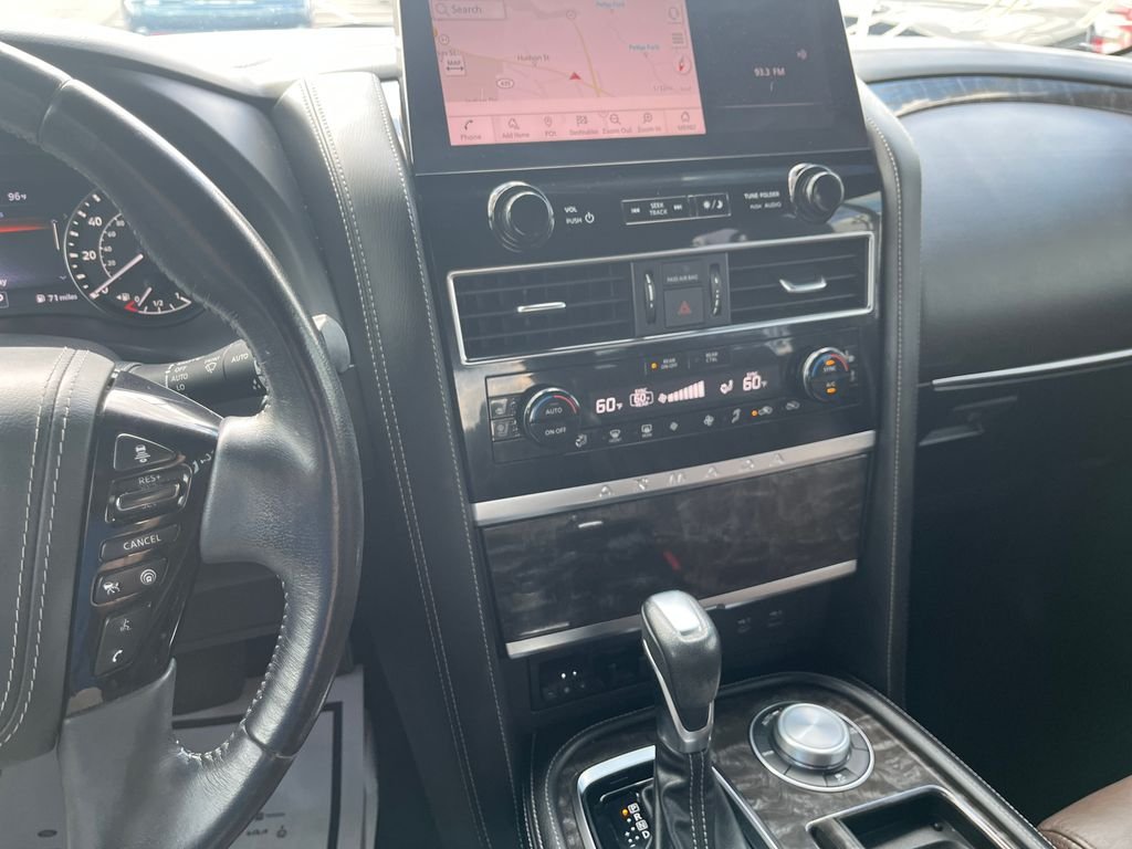 Used 2021 Black Nissan Platinum image 20