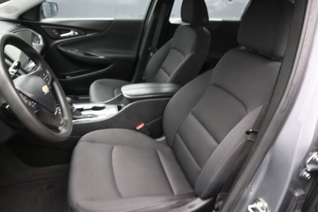 Used 2024 Gray Chevrolet LT image 19