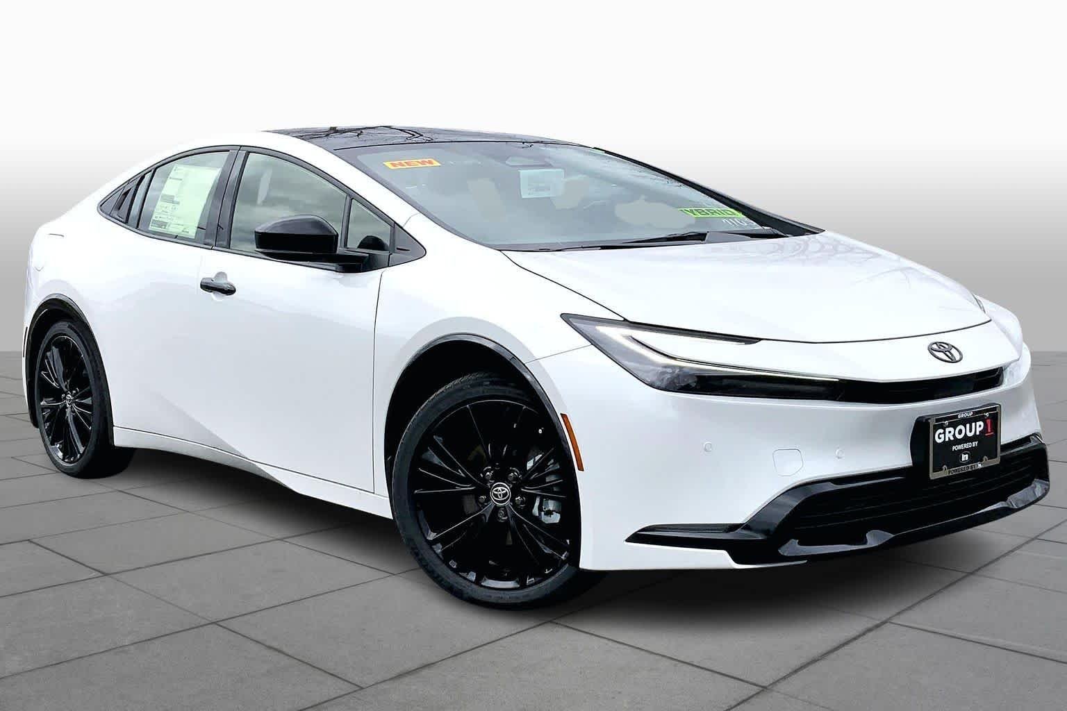 2026 Toyota Prius Plug-in Hybrid Nightshade - Photo 2