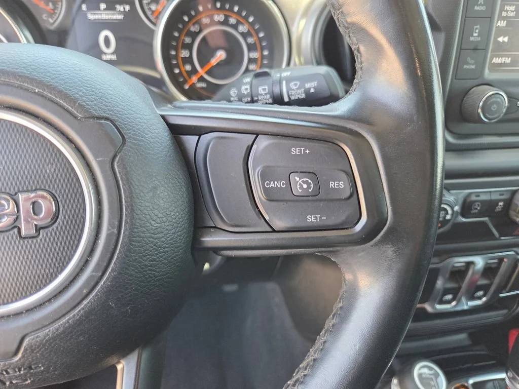 Used 2021 Black Clearcoat Jeep Sport S image 32