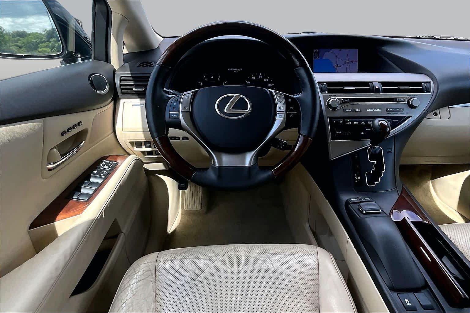 Used 2015 Stargazer Black Lexus  image 5