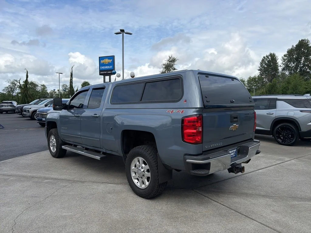 Used 2015 Gray Chevrolet LT image 3