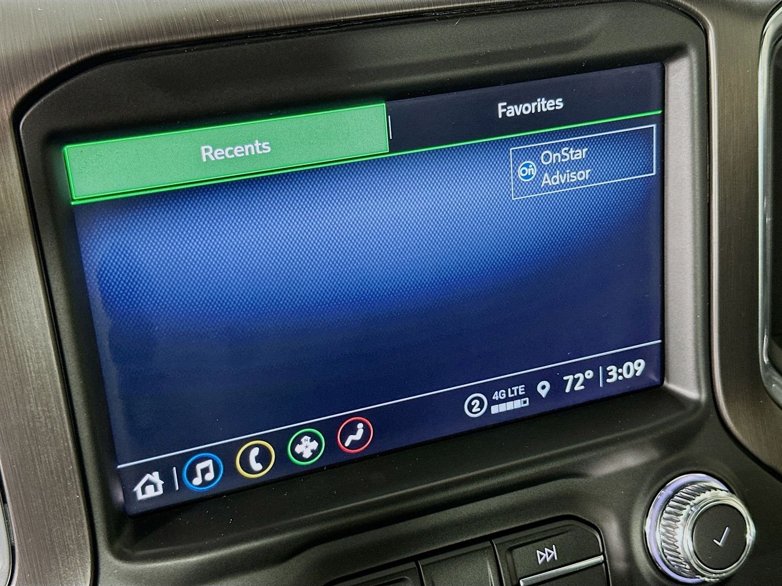Used 2022 Summit White GMC AT4 image 17