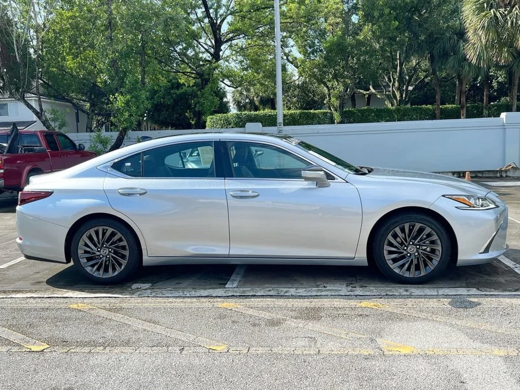 Certified Used 2024 IRIDIUM Lexus 350 Luxury image 8