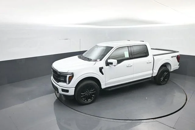 New 2026 Oxford White Ford Lariat® image 26