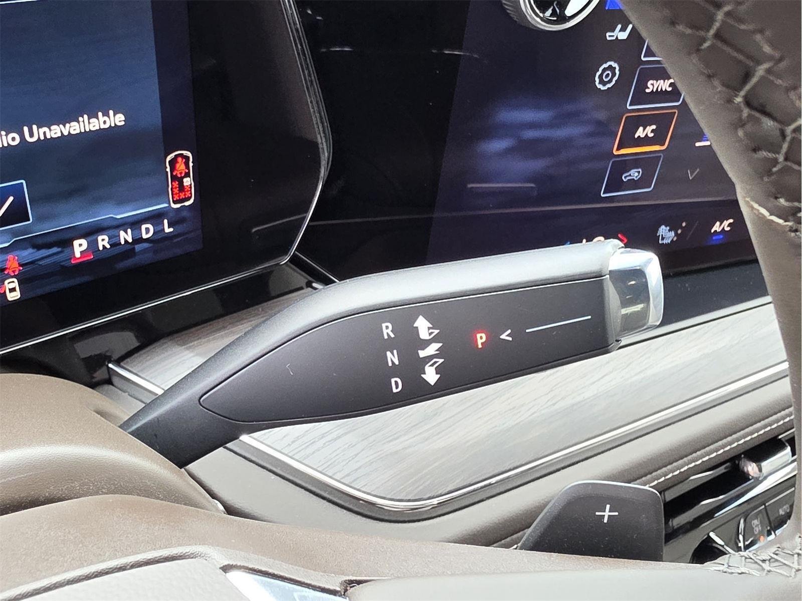 New 2026 Summit White Chevrolet LT image 25