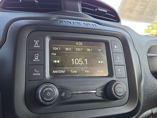 Used 2017 Red Jeep Latitude image 11