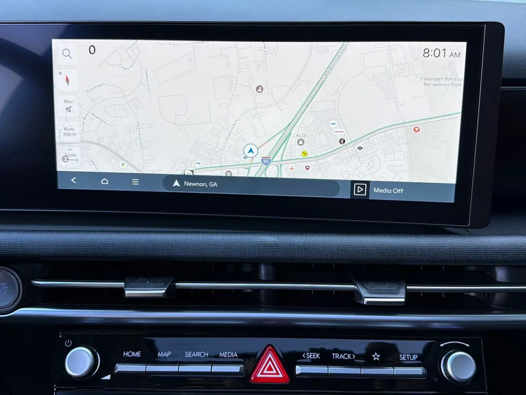 Used 2025 Gray Hyundai SEL Convenience image 29