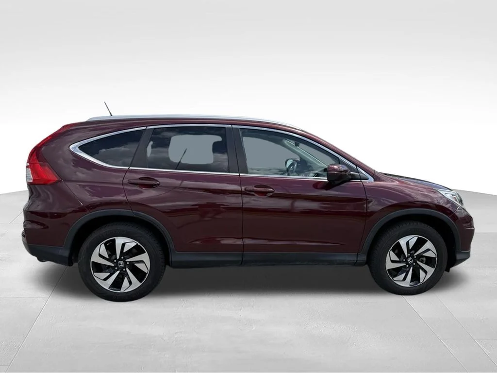 Used 2016 Red Honda Touring image 6