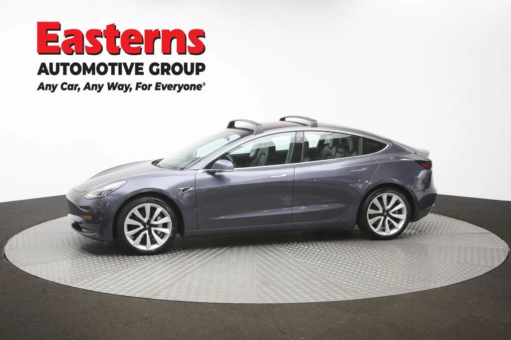 Used 2018 Gray Tesla Long Range image 52
