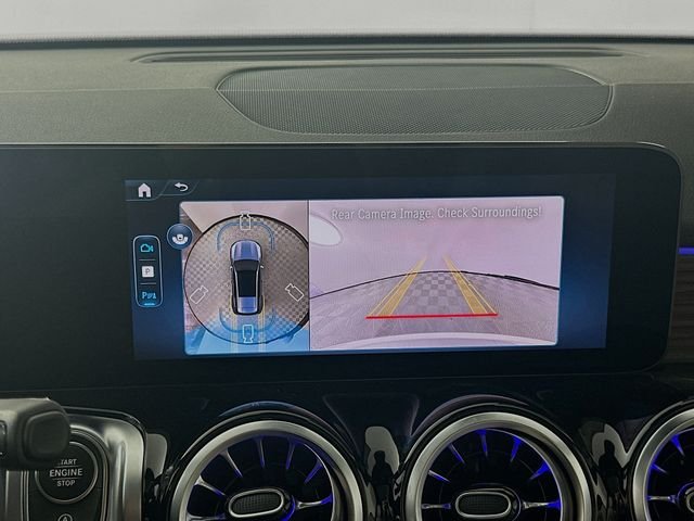 New 2026 Polar White Mercedes-Benz GLB 250 image 13