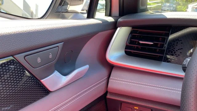 New 2026 White/off-white Volkswagen 2.0T SE R-Line Black image 16