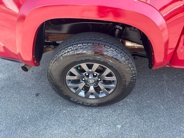 Used 2023 Red Toyota SR5 image 9