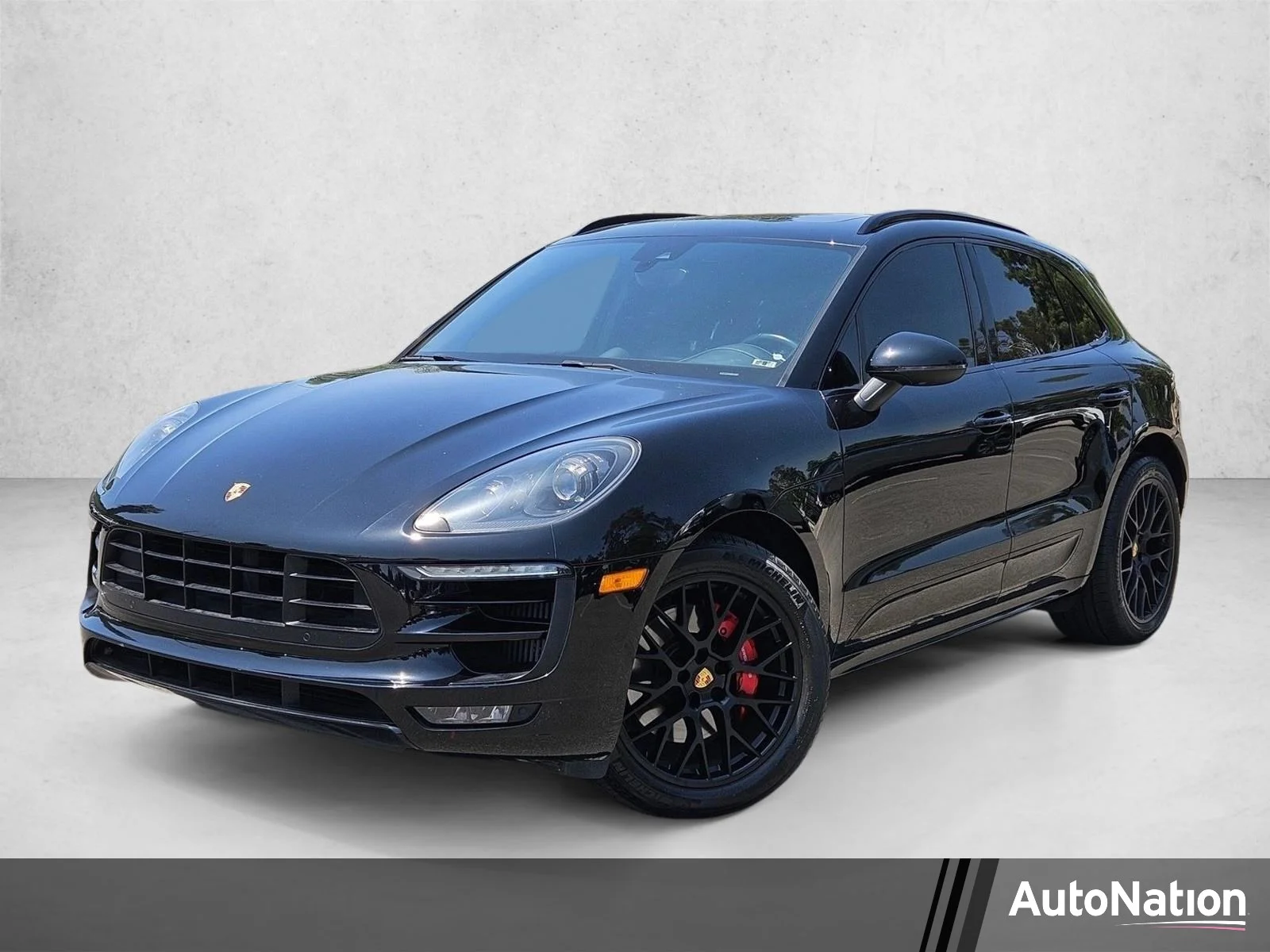 2017 Porsche Macan GTS's photo