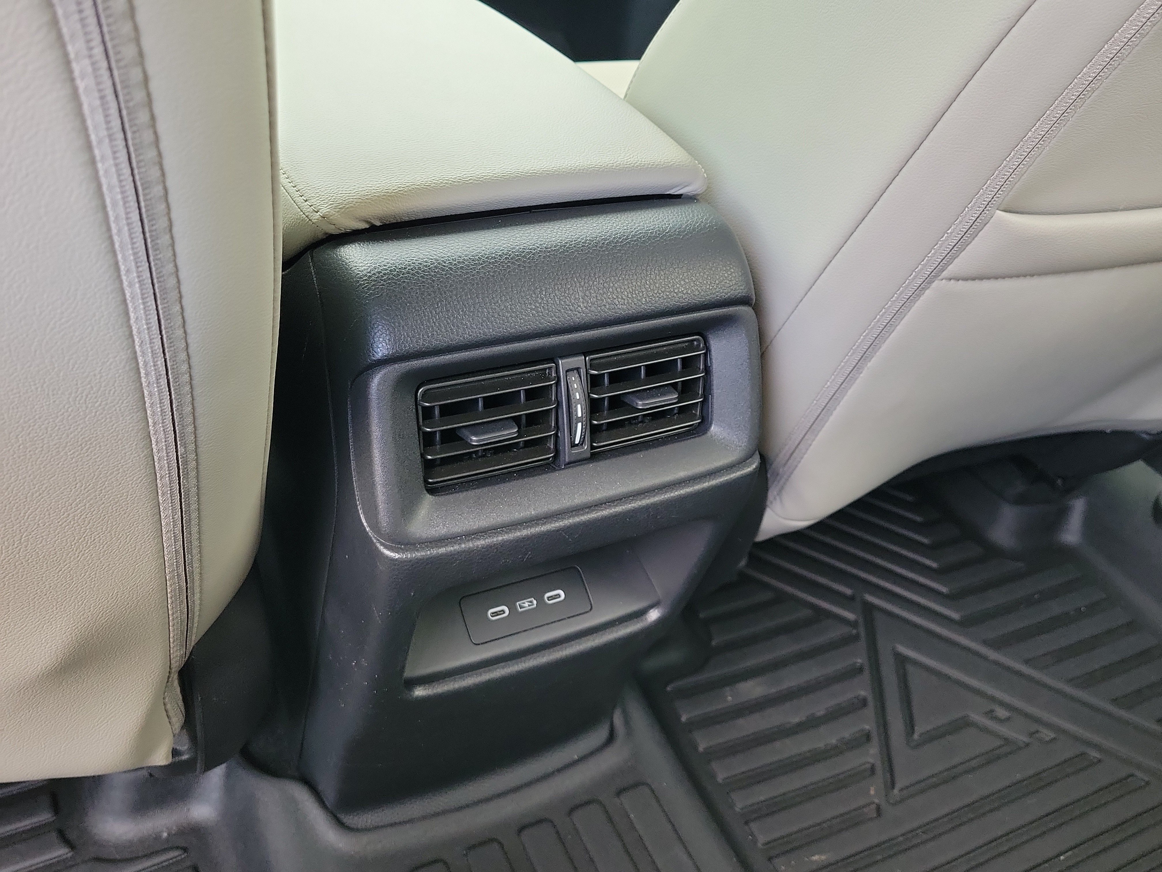 Used 2025 Sparkle Silver Honda EX-L image 14
