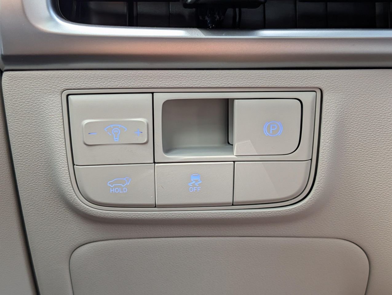 New 2026 Ecotronic Gray Hyundai Limited image 12
