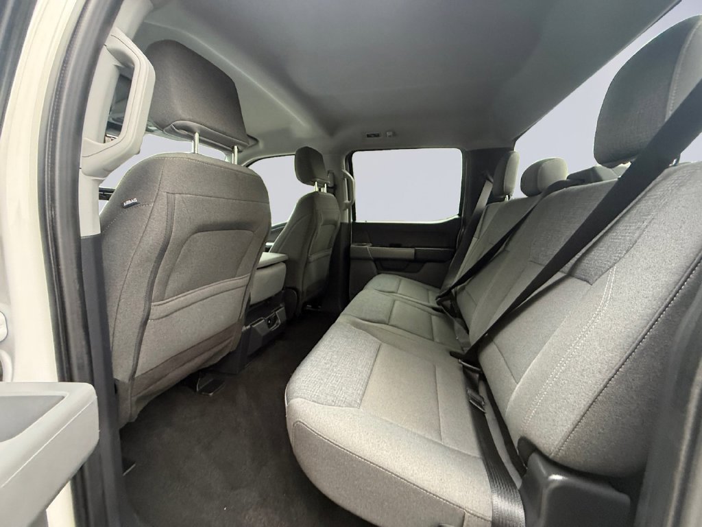 Used 2024 White Ford XLT image 17