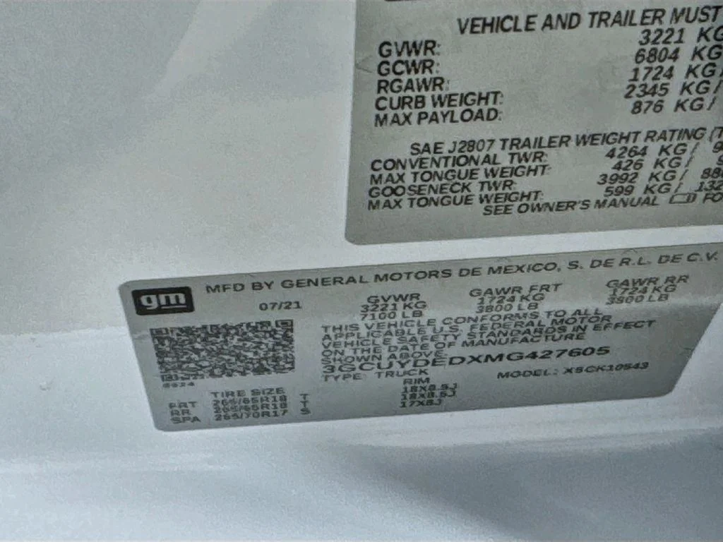 Used 2021 Summit White Chevrolet LT image 41