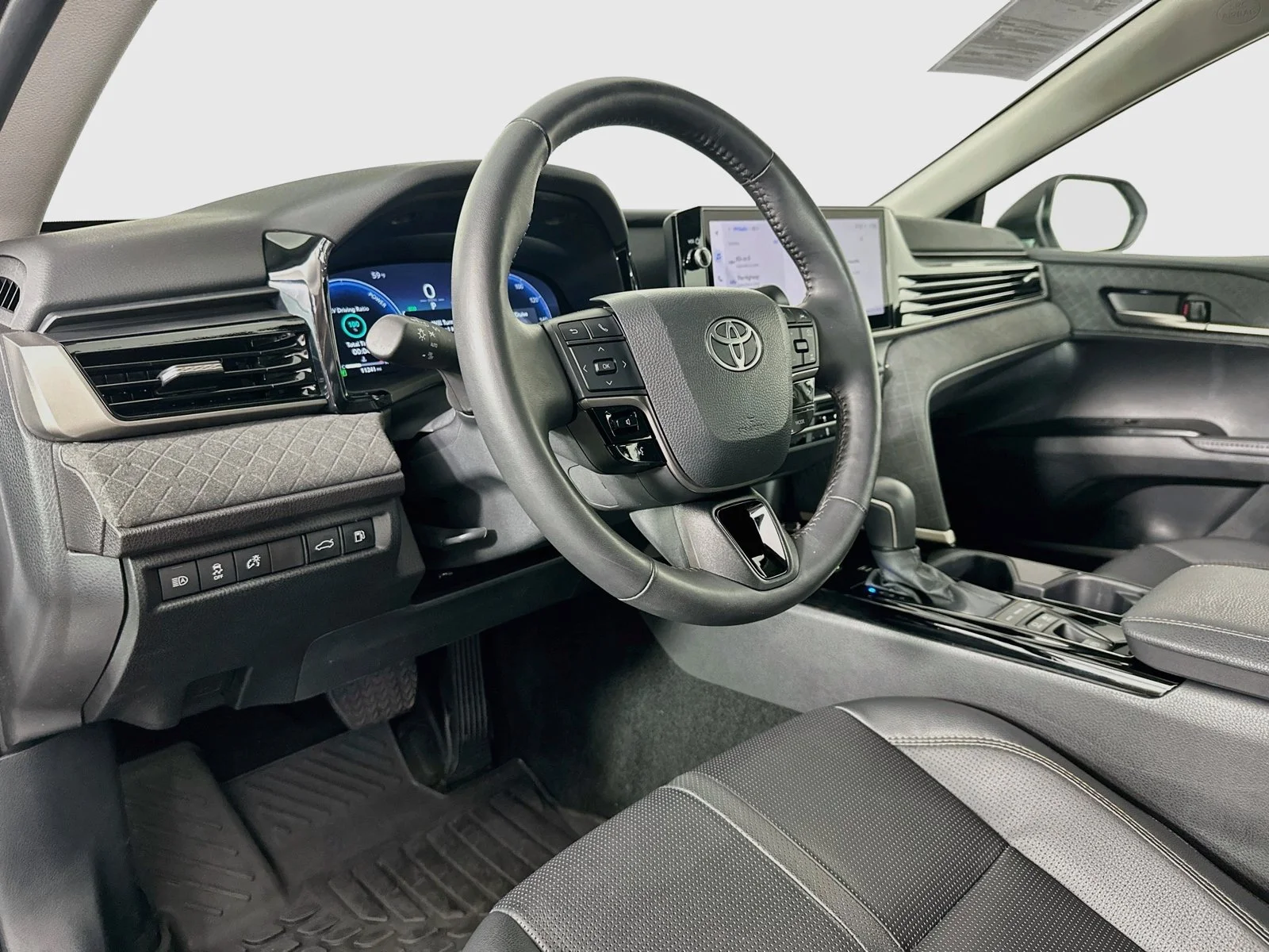Certified Used 2025 Beige Toyota XLE image 9