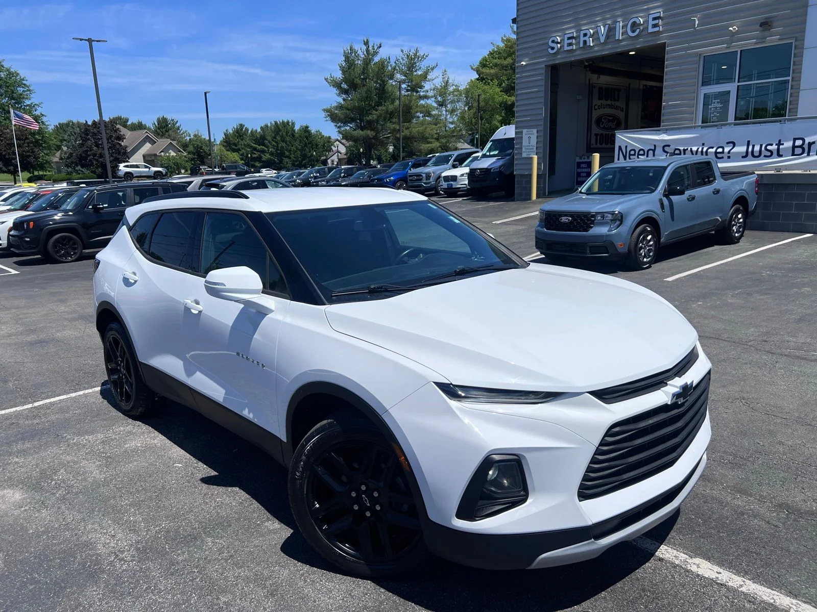 Used 2019 Summit White Chevrolet Base image 12