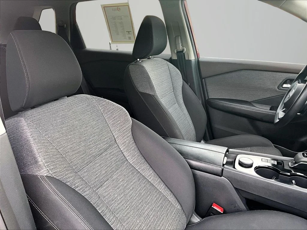 Used 2023 Red Nissan SV image 7