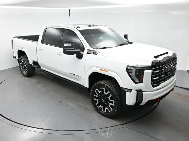 Used 2024 Summit White GMC AT4 image 32