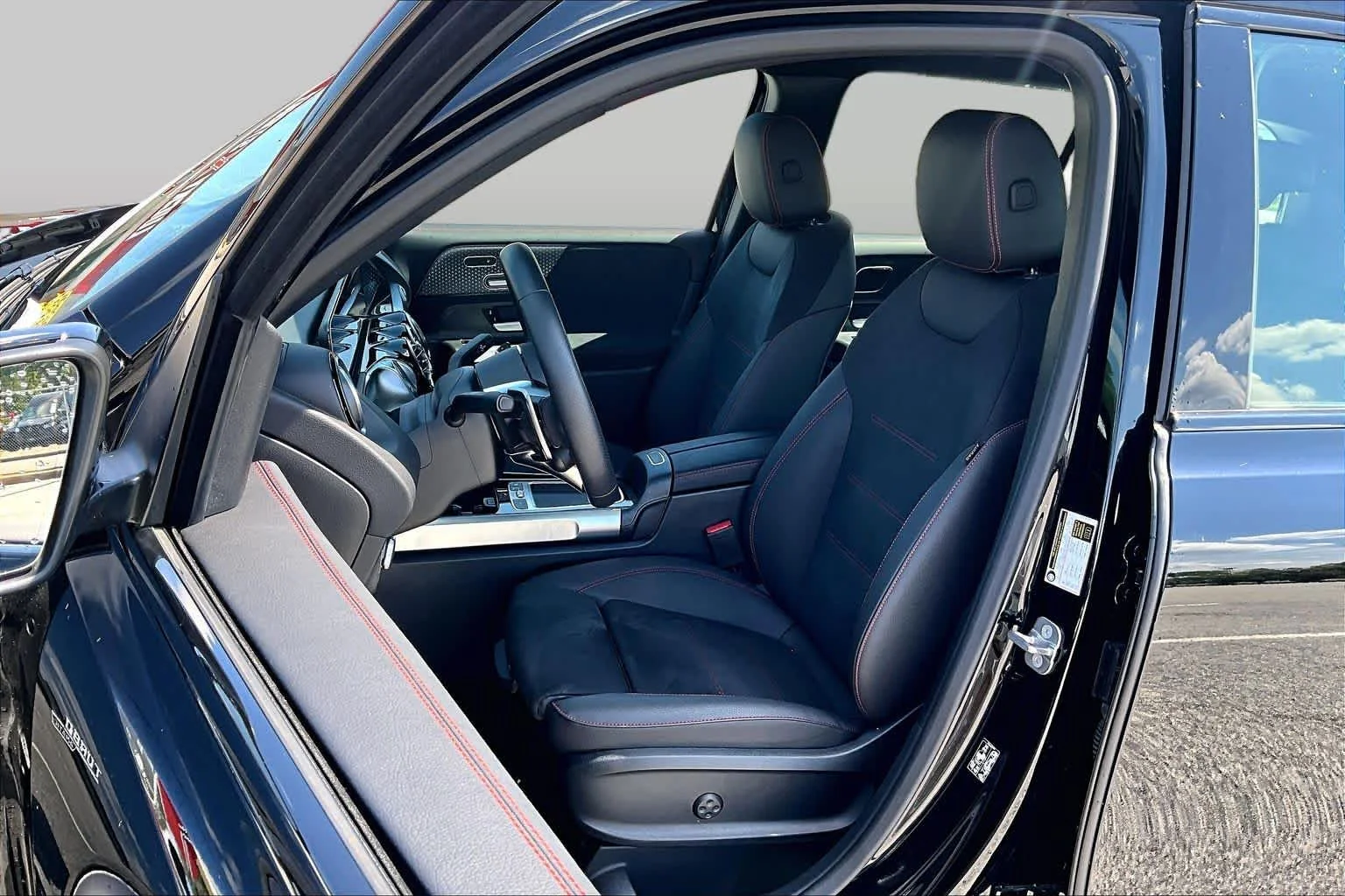 Certified Pre-Owned 2025 Mercedes-Benz AMG® GLB 35