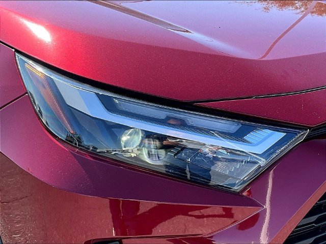 Used 2022 Red Toyota XLE image 37