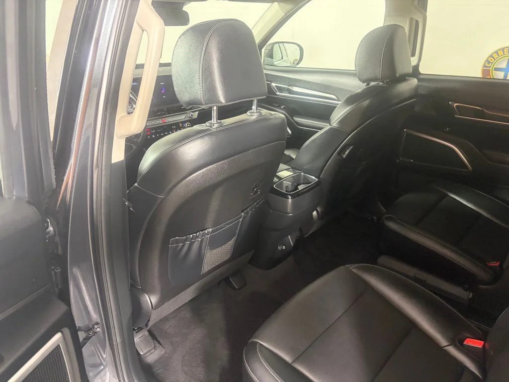 2024 Kia Telluride S - Photo 12