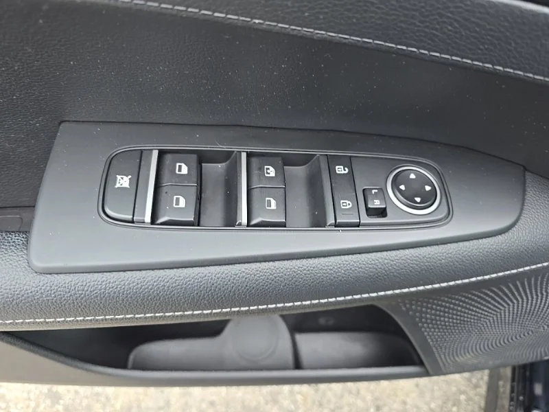 Used 2023 Black Kia GT-Line image 23