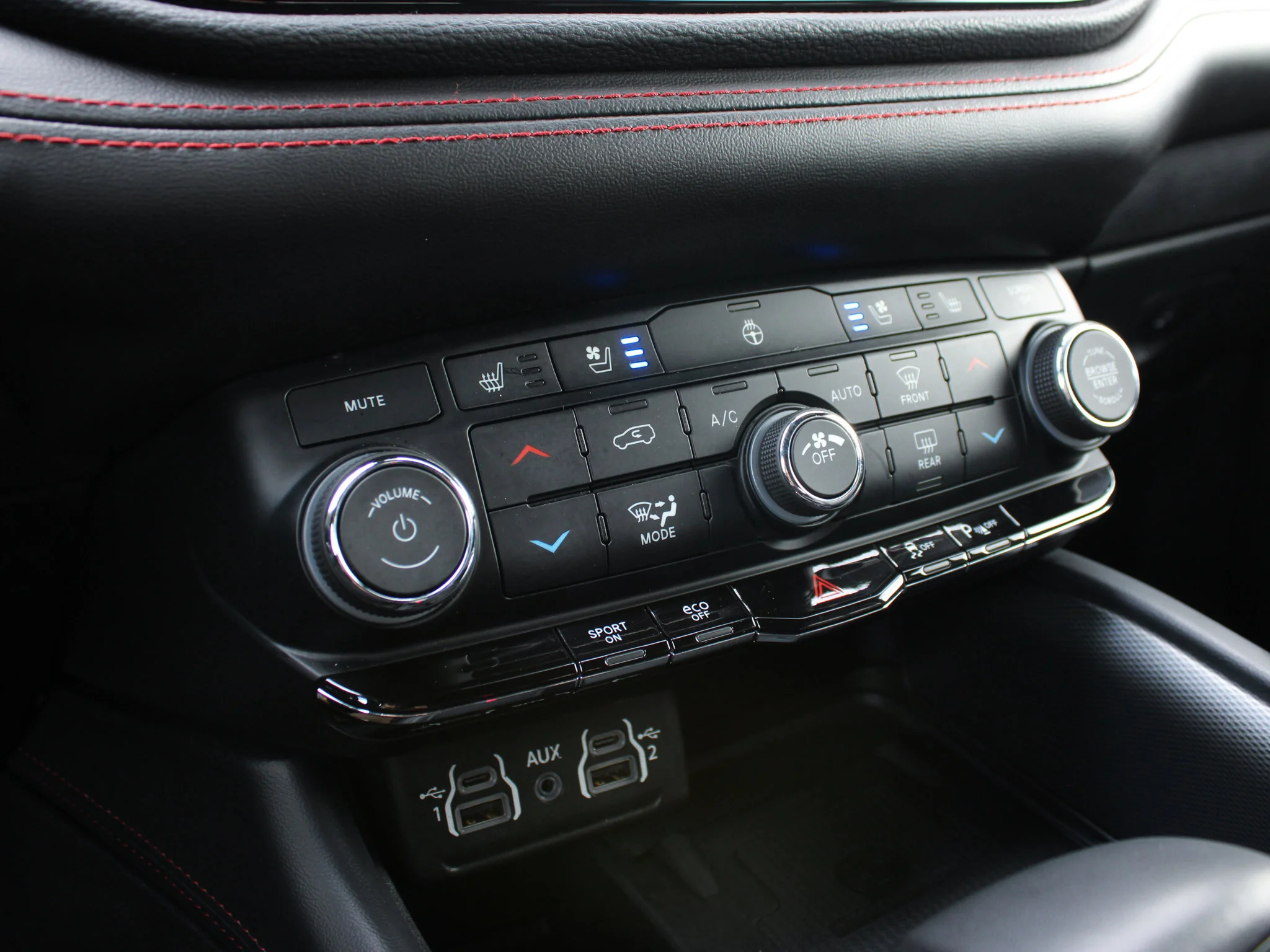 Certified Used 2023 Grey Dodge R/T * No Accidents | HEMI V8 | Nappa Heated/Vented Leather | Adaptive Cruise | Apple CarPlay image 28