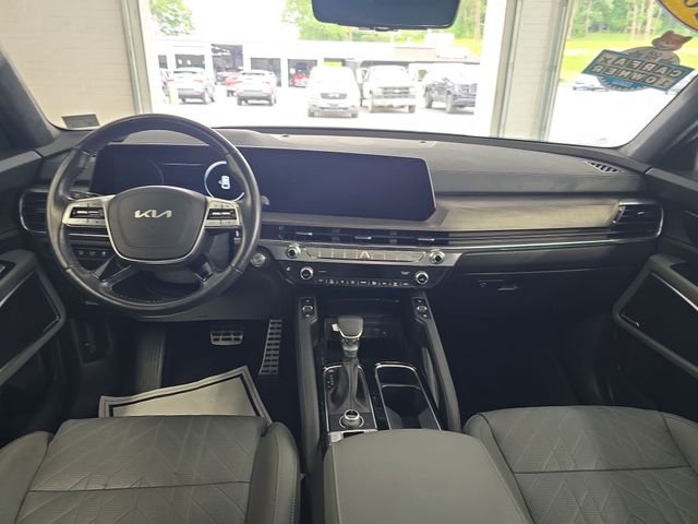 Used 2023 Black Kia SX-Prestige X-Line image 11